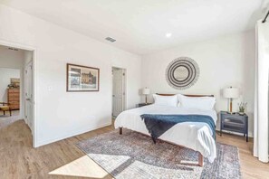 2 bedrooms, desk, iron/ironing board, travel crib