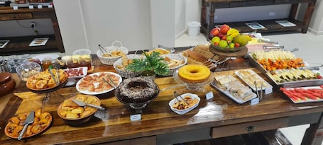 Desayuno buffet incluido todos los días
