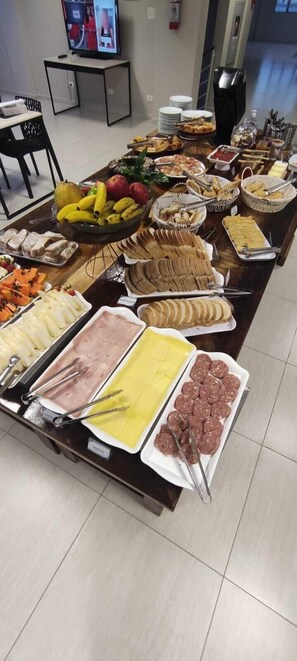 Gratis frukostbuffé varje dag