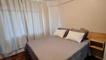 Double Room | Ruang kerja komputer riba, Wi-fi percuma