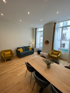 TV - Appartement Aboukir Paris (Paris)