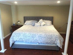 3 habitaciones, escritorio, tabla de planchar con plancha y wifi gratis 