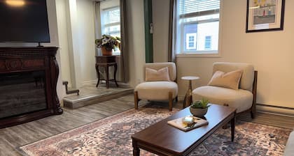 Charming 2-bedroom downtown apartment