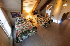 3 bedrooms, iron/ironing board, travel crib, free WiFi