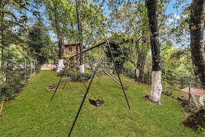 Zona de juegos infantil al aire libre