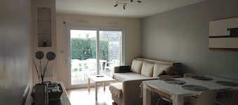 3-room 2-bedroom apartment close to the ramparts of Vannes