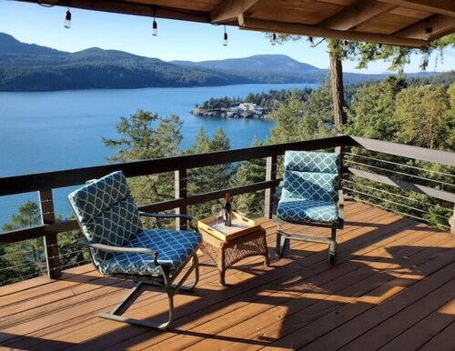 Waterfront View Rosario Sleeps 10-