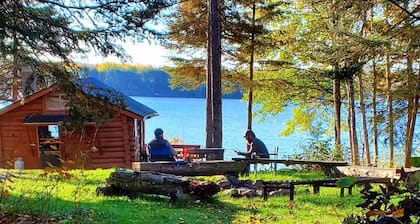 Charming Rustic Off-Road/Off-Grid Log Cabins on BWCA Wilderness Lake!