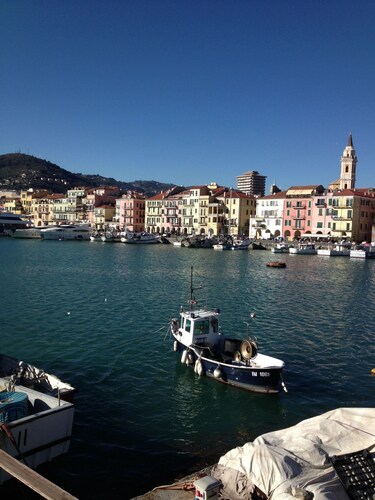 Casa Margherita, cozy house in the ancient village, quiet location