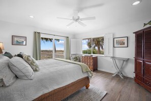5 bedrooms, internet - Beachfront Home, Oceanfront, Dog Friendly - 710 Silverside (Fripp Island)