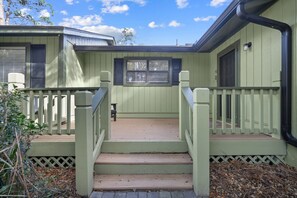 Exterior - Pet Friendly, Golf Course 3BR/3BA Home, 549 Remora Drive (Fripp Island)