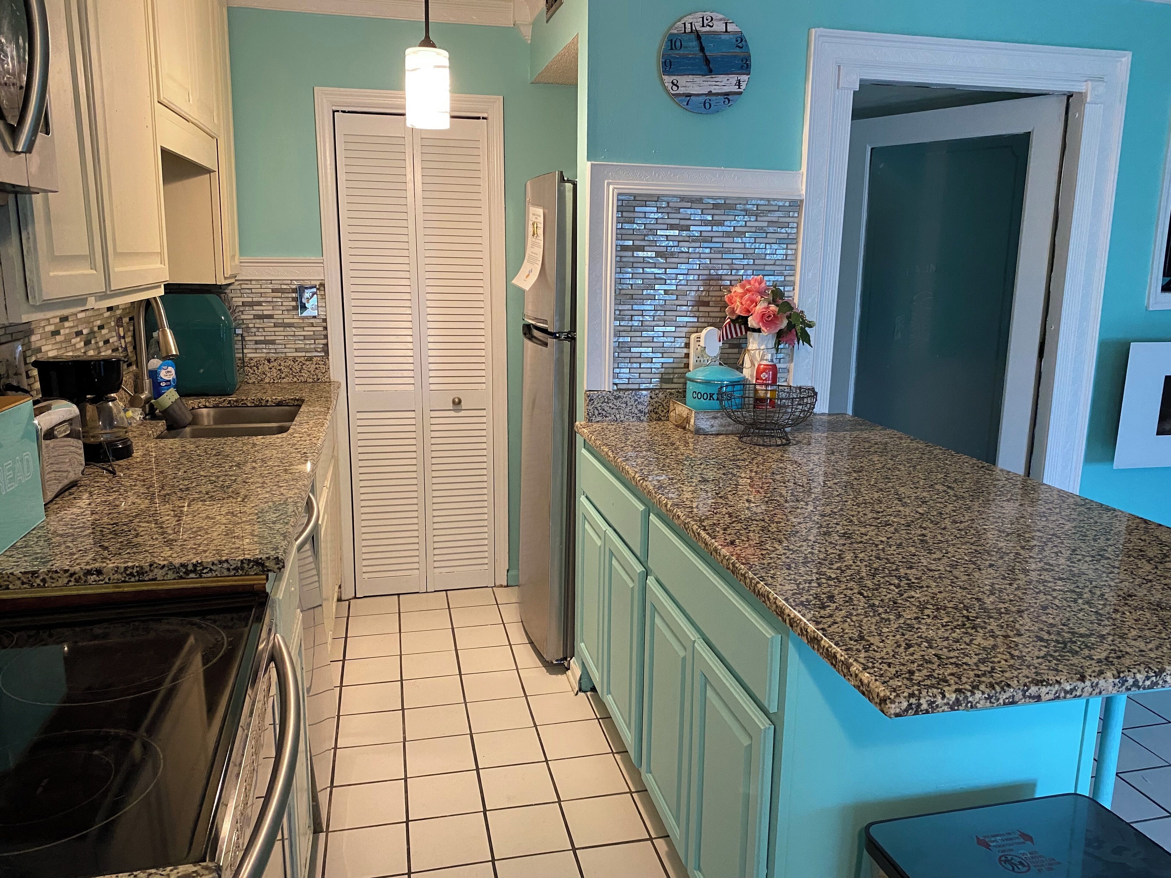 冰箱、微波炉、烤箱、炉灶