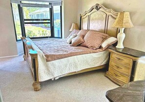 3 chambres, fer et planche à repasser, Wi-Fi, draps fournis