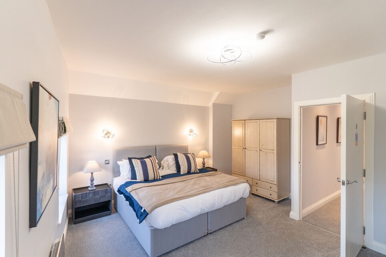 2 bedrooms, desk, iron/ironing board, free WiFi