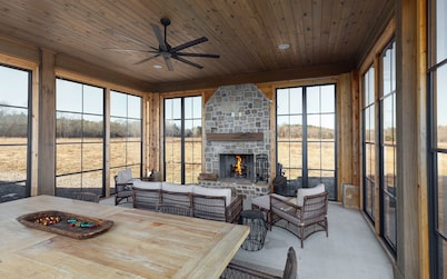 Welcome to High Cotton...3BR/2B newly built hunters get away