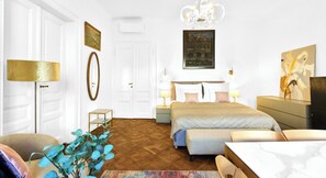 2 bedrooms, iron/ironing board, WiFi, bed sheets - Charming 2-bedroom Old Town apartment with WiFi, AC in marvelous Prague (Hlavní mesto Praha)