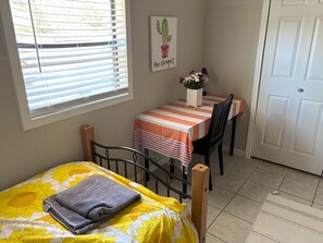2 chambres, bureau, lit parapluie, Wi-Fi