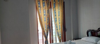 Charming 2-bedroom apartment with WiFi, AC in brilliant Gjirokastër