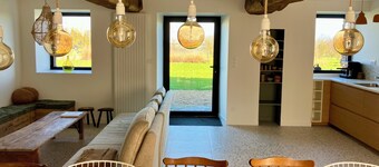 At the edge of the forest, a large gîte for families and friends.