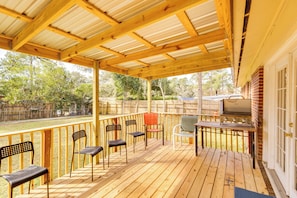 Terrace/patio - 4 Mi to FSU! Family Gem w/ Deck in Tallahassee (Tallahassee)