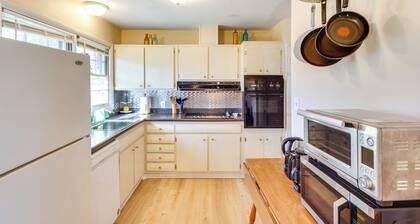 3 Mi to Dtwn: Home w/ Yard in Tallahassee