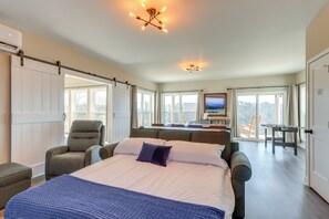 3 bedrooms, desk, iron/ironing board, WiFi - Luxury Ellijay Cabin: High-Speed WiFi & Views! (Ellijay)