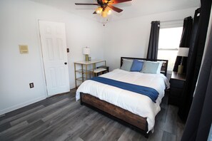 6 habitaciones, tabla de planchar con plancha, wifi y ropa de cama 