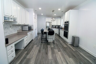 Marlboro Mansion - Located on over 2 Acres in Upper Marlboro, MD