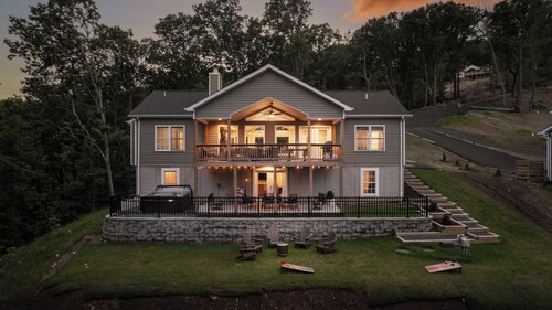 The Apple Mountain House