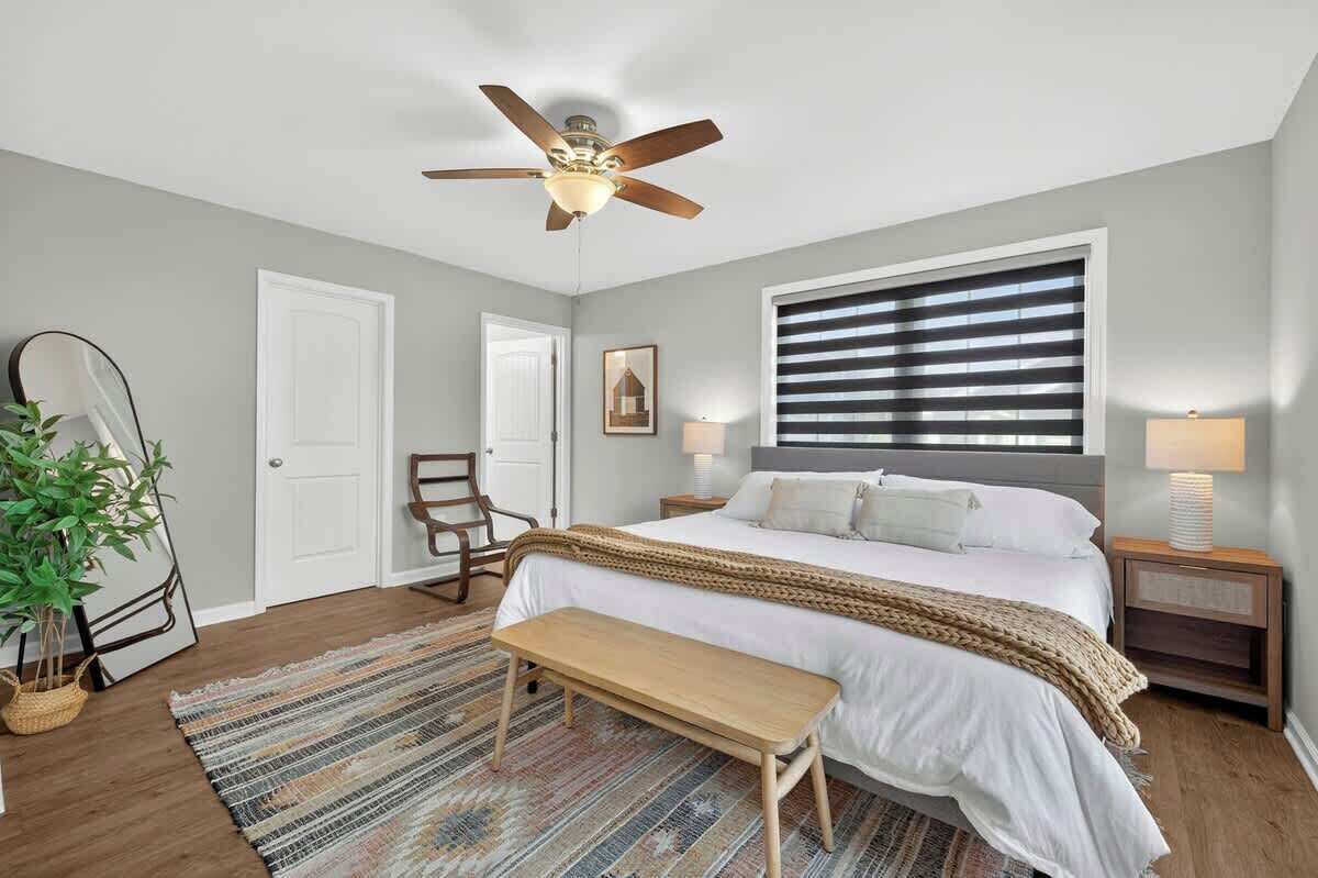 4 bedrooms, iron/ironing board, travel crib, free WiFi