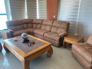 Smart TV, DVD player, table tennis