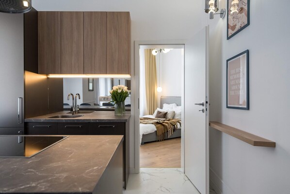 Comfort appartement, 2 slaapkamers, airconditioning | 2 slaapkamers, verduisterende gordijnen, een strijkplank/strijkijzer