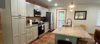 Pinetree Cottage at Saluda River Farms