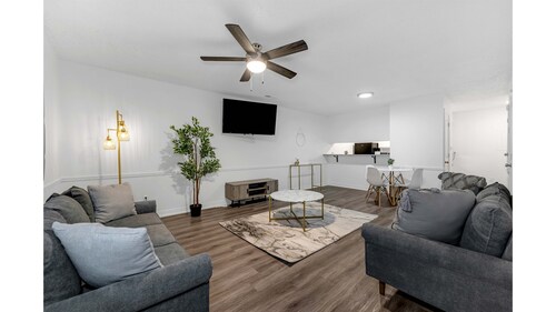 3BD Near Walmart HQ | Long Stay Discounts