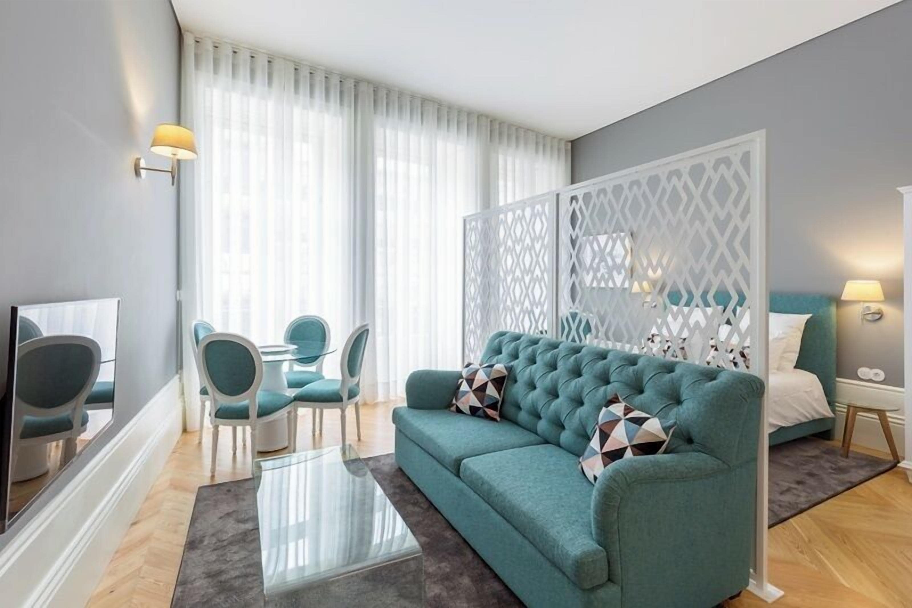 Studio – basic | Safe på rommet, lydisolert og barnesenger (inkludert)