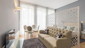 Superior Studio, Balcony | In-room safe, soundproofing, free cribs/infant beds, travel crib