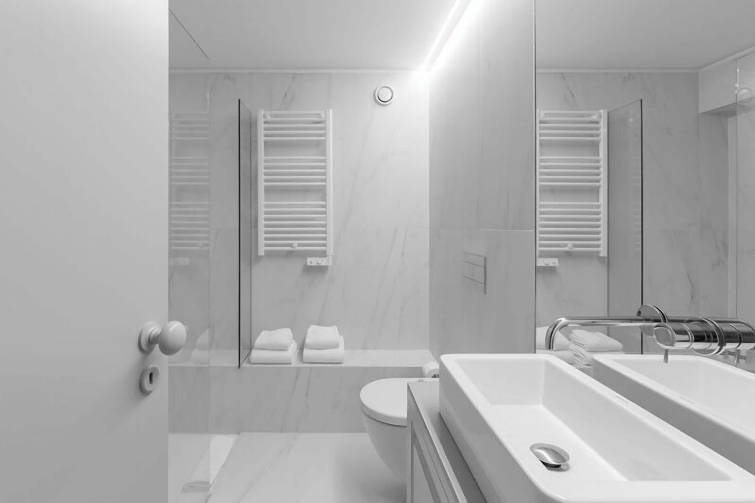 Comfort Studio | Bilik Mandi | Pancuran mandi, pengering rambut, tuala disediakan, sabun 