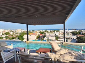 Pool - 2 BDR Penthouse has PRIVATE ROOFTOP with Jacuzzi! (Playa del Carmen)