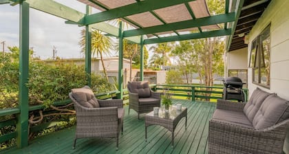 Hosts on the Coast Cooks Crib