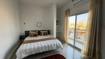 1 kamar tidur, setrika/meja setrika, dan Wi-Fi gratis
