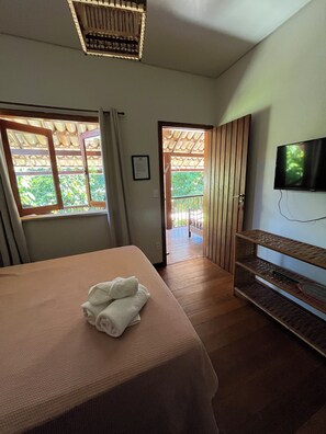 Superior-Suite, Balkon, Gartenblick | 1 Schlafzimmer, kostenloses WLAN, Bettwäsche
