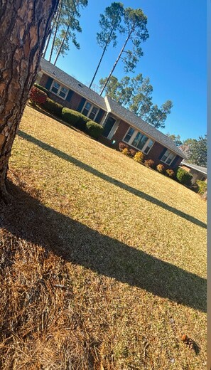 Property grounds - Spacious Masters Rental just minutes from the Augusta National! (North Augusta)