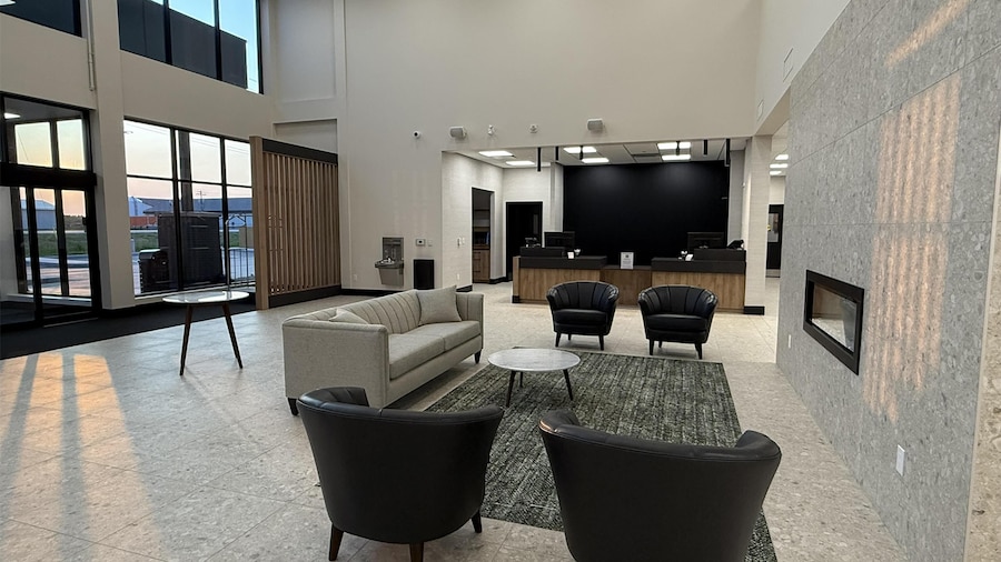 Best Western Plus Neepawa Hotel