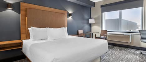 Standard Room, 1 King Bed, Non Smoking (Shower Only) | Blackout drapes, iron/ironing board, bed sheets