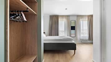Desk, cribs/infant beds, rollaway beds, bed sheets