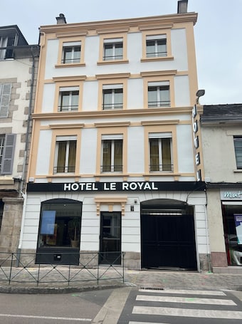 Front of property. Hôtel Le Royal