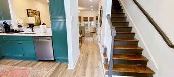 Falls Park Escape - Steps from everything Downtown