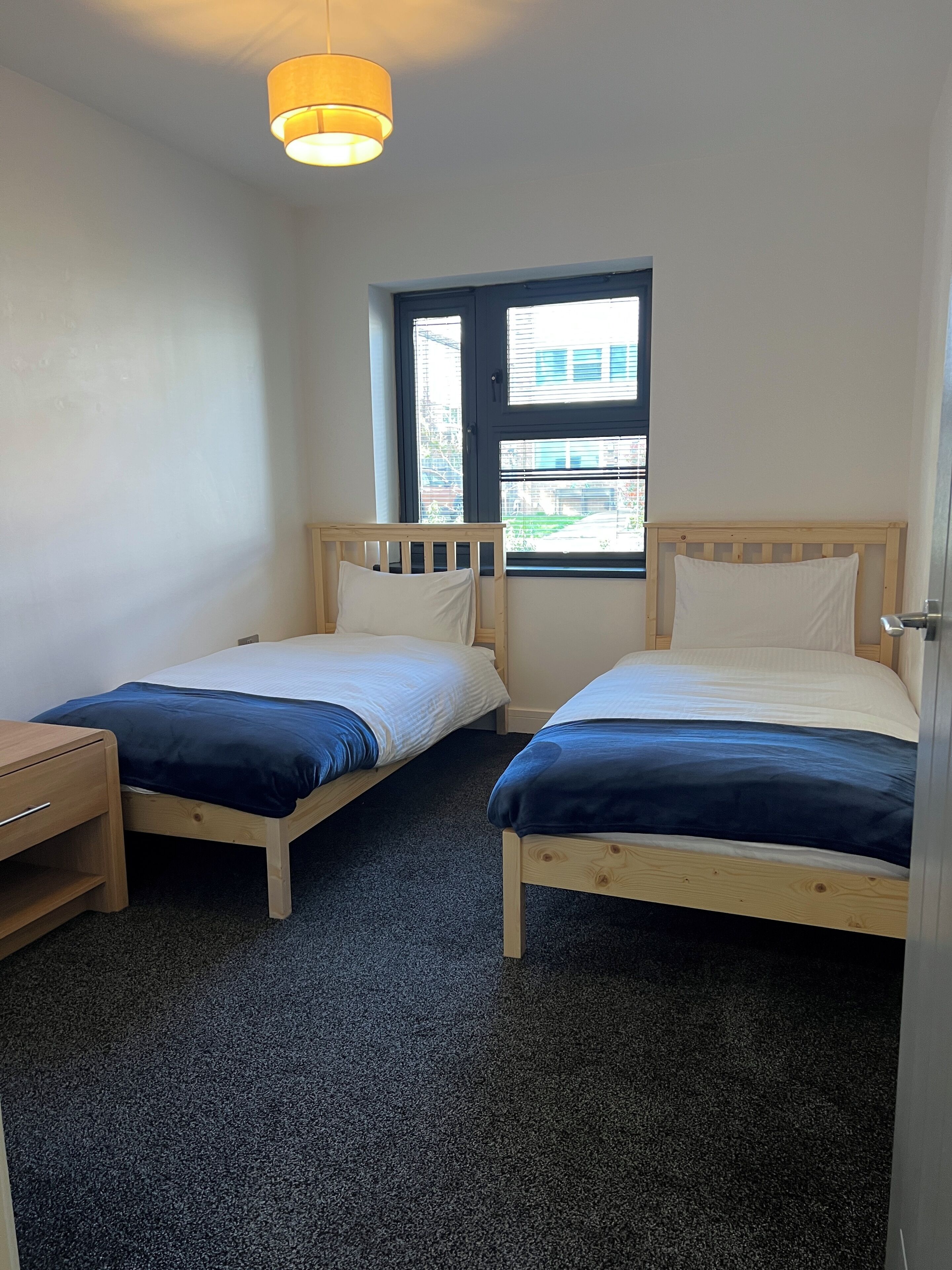 3 makuuhuonetta, silitysrauta/-lauta, ilmainen Wi-Fi, vuodevaatteet