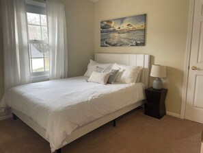 4 habitaciones, tabla de planchar con plancha, wifi y ropa de cama 