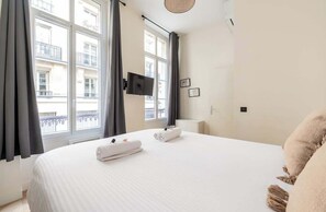 5 bedrooms, iron/ironing board, travel crib, WiFi